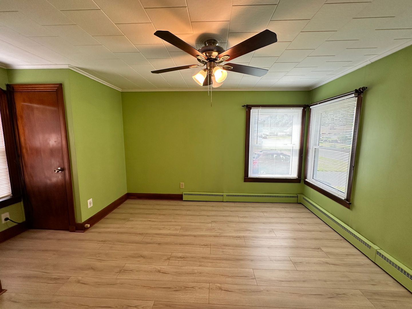 Spacious TwoBedroom Single Family House in Chicopee 105 5th Avenue